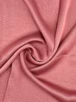 Cargar imagen en el visor de la galería, RED LUXURY SHINY MOUSSELINE CHIFFON HIJAB | BELA FAZANI
