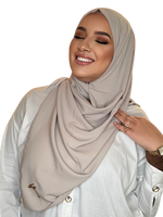 Load image into Gallery viewer, HEATED GREY CLASSIC LUXURY MEDINA SILK HIJAB | BELA FAZANI
