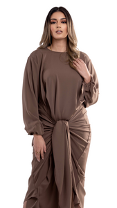 ABAYA SUR JUPE MARRON SIGNATURE  | BELA FAZANI