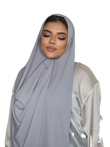 HIJAB EN SOIE DE MEDINE CLASSIQUE GRIS CLAIR | BELA FAZANI