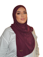 Charger l&#39;image dans la galerie, HIJAB EN LYCRA DE LUXE AUBERGINE | BELA FAZANI
