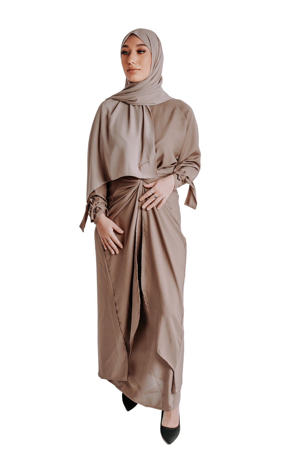 ABAYA DRAPÉ TAUPE SIGNATURE | BELA FAZANI